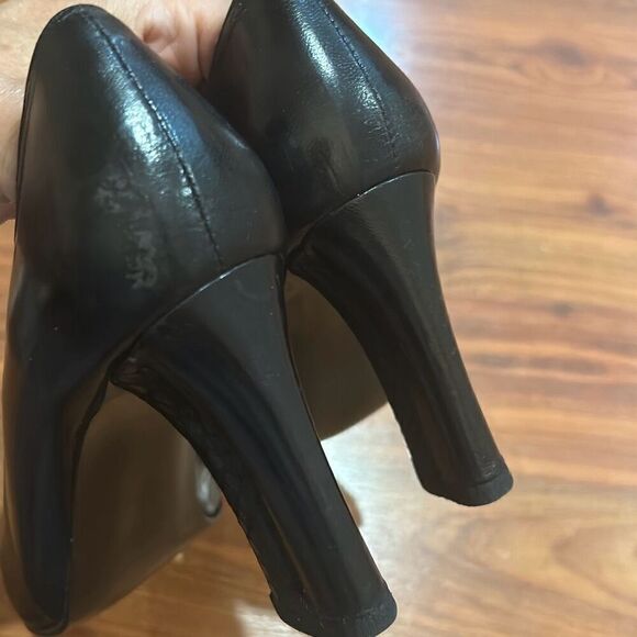 Michael G. Abrams black leather gorgeous pumps 7.5 - Picture 4 of 7